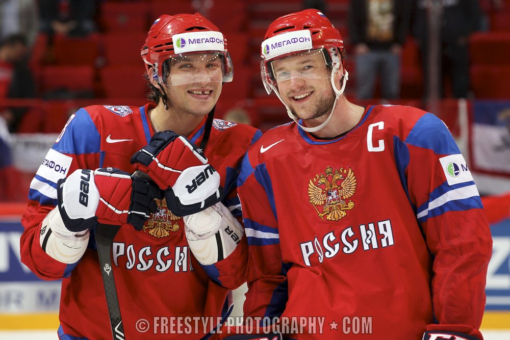 Красивые хоккеисты